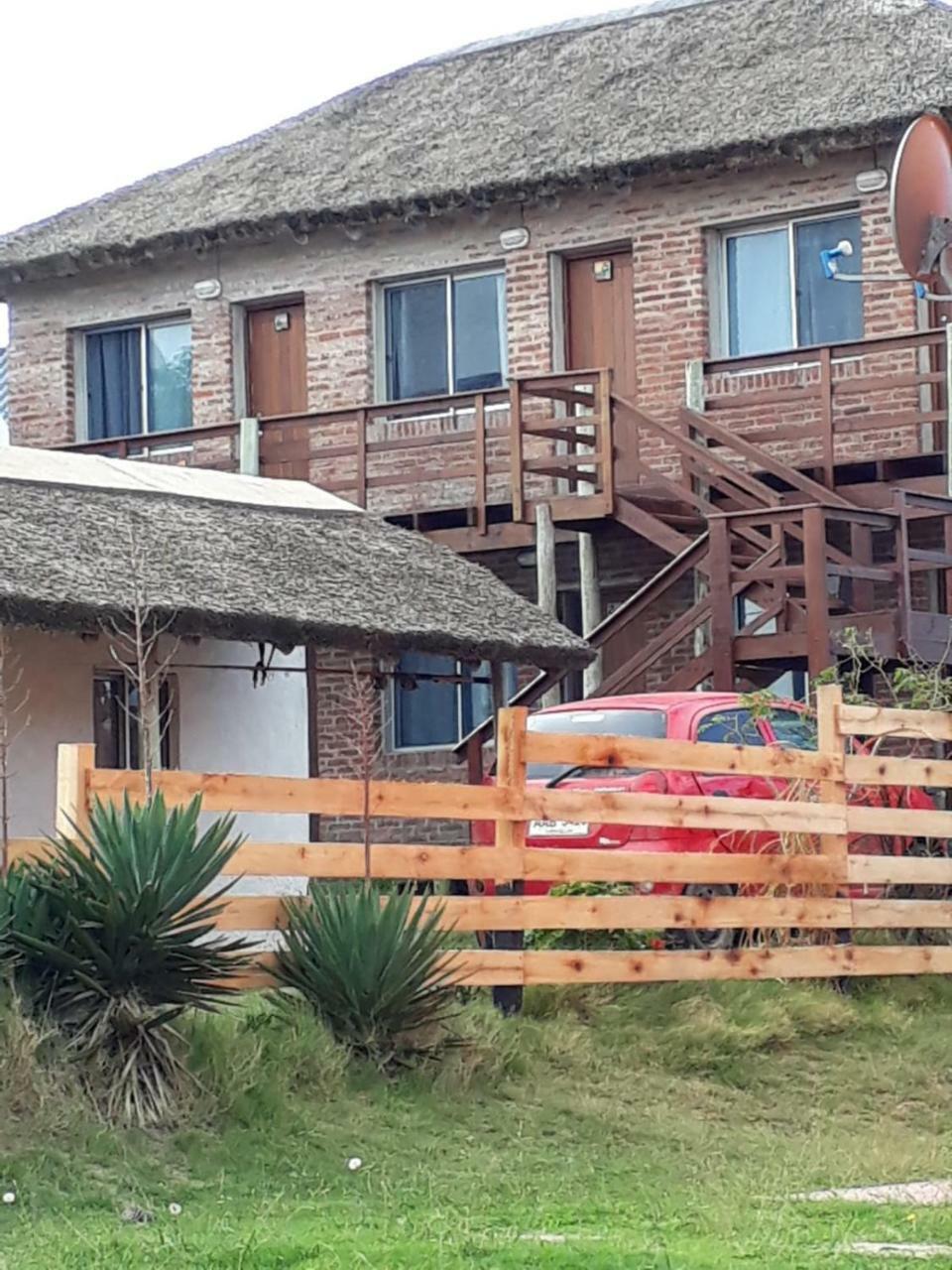 Hostal La Virazon Punta Del Diablo Buitenkant foto